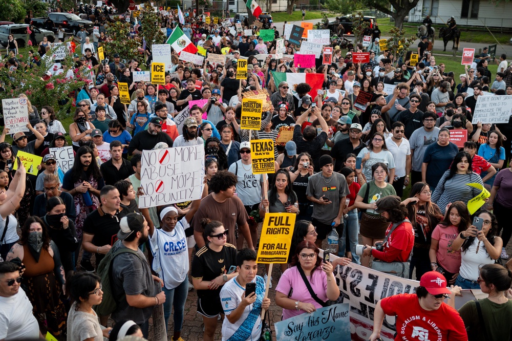 Texas officials and members of Congress are demanding independent investigations and prosecutions following Salgado Araujo’s death, which has sparked widespread outrage and protests (Getty)