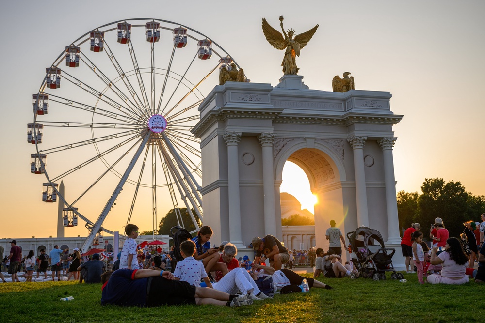 Throughout its two-week run, severe storms forced the Great American State Fair to evacuate guests (Getty Images)