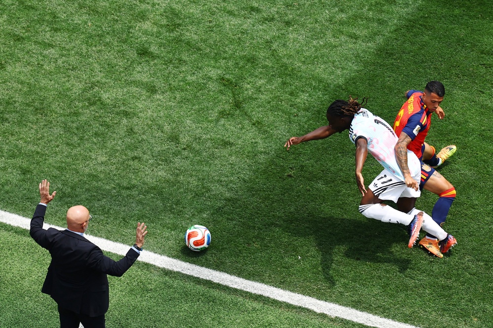  (Reuters)