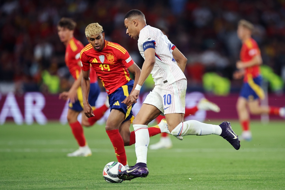 Image from: England vs Argentina LIVE: Fifa give green light for ‘lucky’ kit to be worn by South Americans in World Cup semi-final