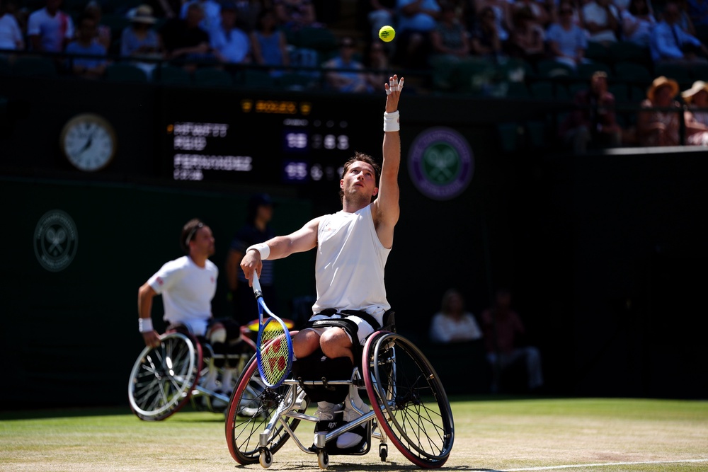Image from: Wimbledon 2026 LIVE: Muchova saves match points against Noskova to force deciding set