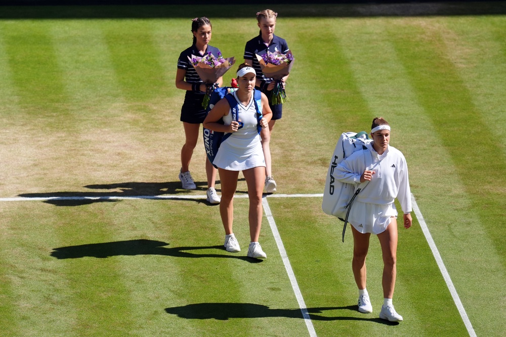 Karolina Muchova will play Linda Noskova in the women’s final (PA)
