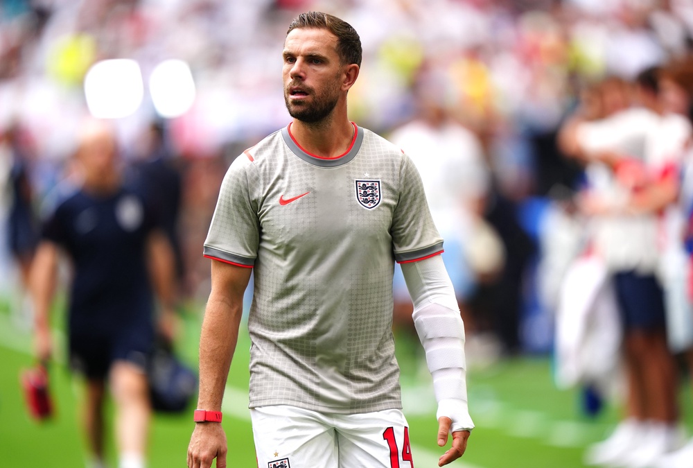 Jordan Henderson sporting his cast ahead of England’s quarter-final (PA)
