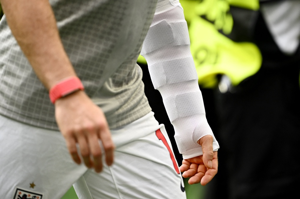 Jordan Henderson's arm in a cast before England's quarter-final against Norway (Reuters)