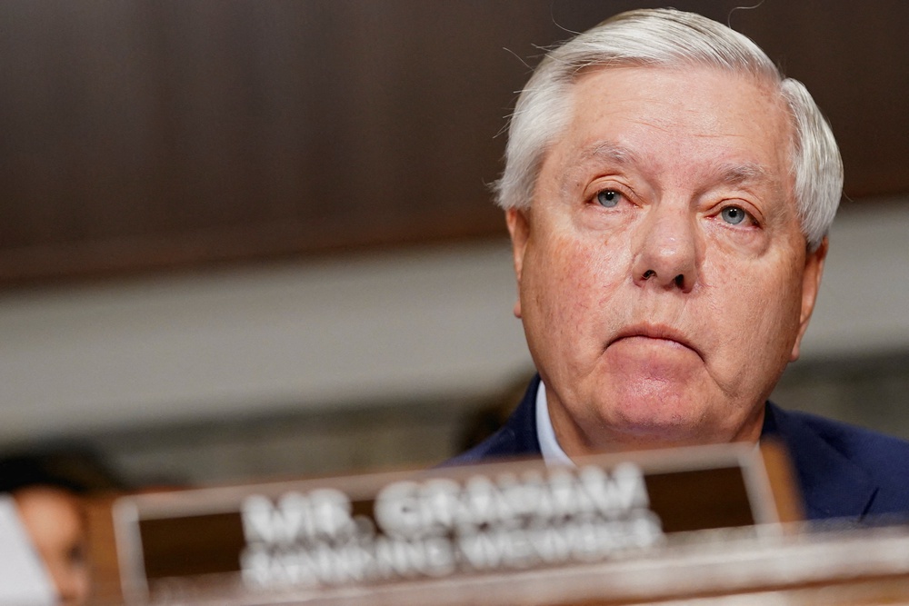 Image from: Lindsey Graham funeral updates: Trump again shares senator’s phone number as president remembers a ‘tough cookie’