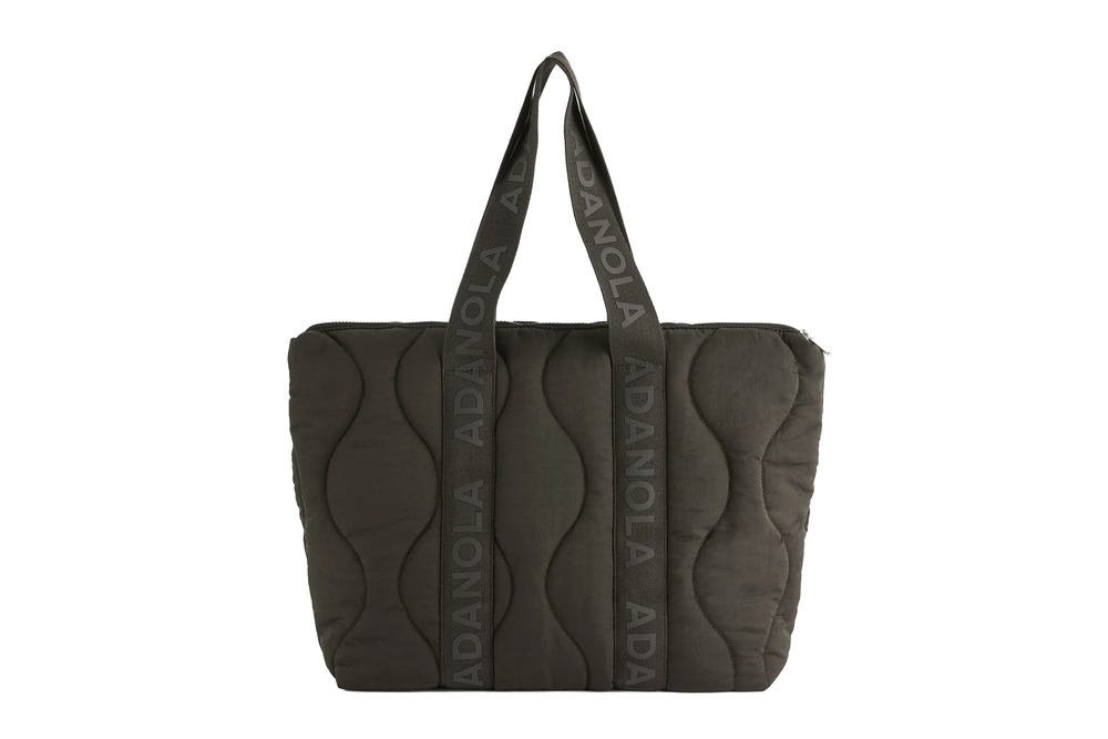 Image from: 12 best weekend bags that are practical and stylish