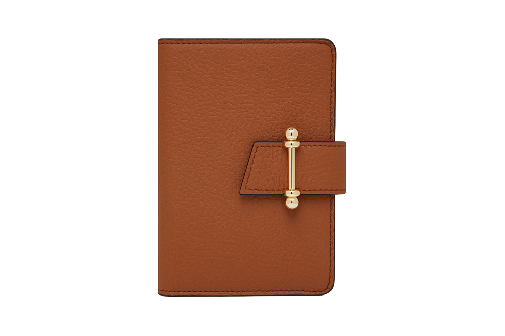 Image from: 10 best travel wallets for organising passports and holiday documents