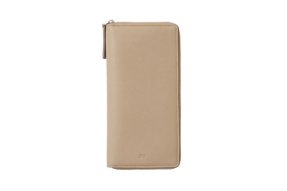 Image from: 10 best travel wallets for organising passports and holiday documents