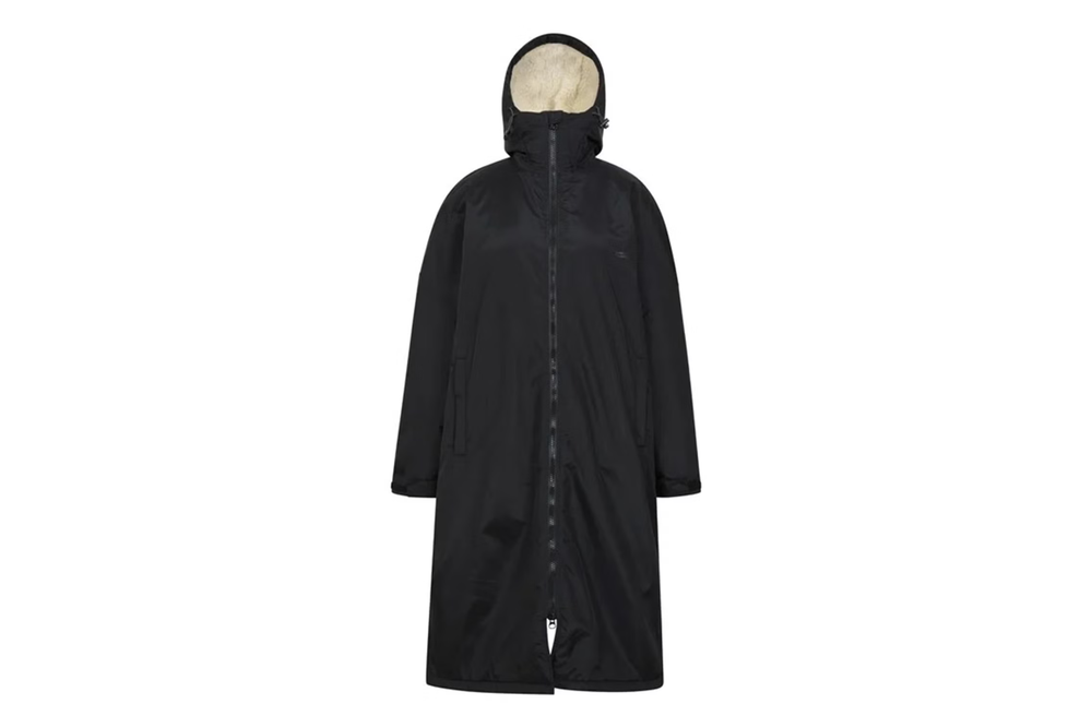 Image from: As an open water swimmer, these are the changing robes I use to dry off and warm up