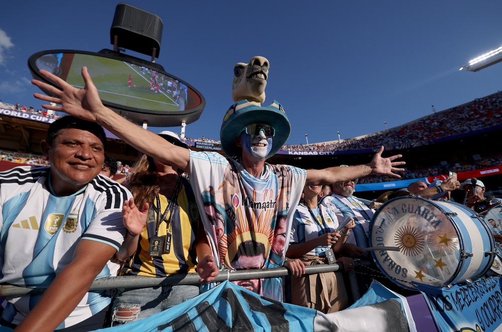 Image from: Spain v Argentina LIVE: Fans experiencing World Cup final chaos after Fifa system glitch