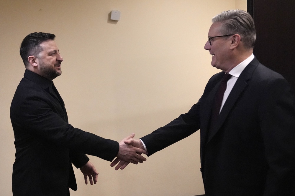 Sir Keir Starmer, right, during a bilateral meeting with President Volodymyr Zelensky in Yerevan, Armenia (Stefan Rousseau/PA) (PA Wire)