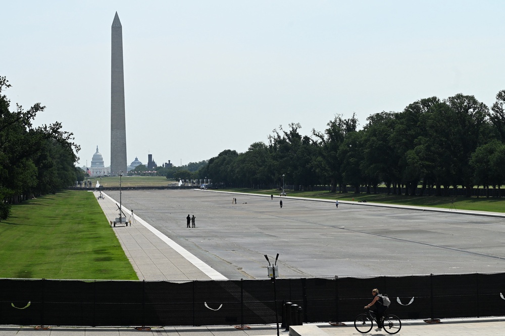 The newly renovated Reflecting Pool in Washington has been drained again for repairs (AFP via Getty Images)