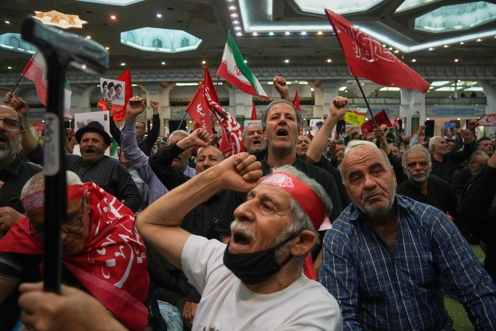 Image from: Iran-US war latest: Tehran targets vessels in Strait of Hormuz after Trump’s seventh night of strikes on Iran