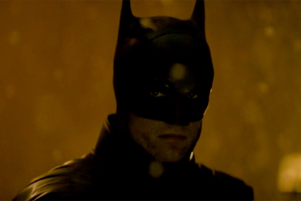 Director Matt Reeves released the first camera test footage from the film, offering audiences their first look at Pattinson back in costume as production continues (Vimeo)