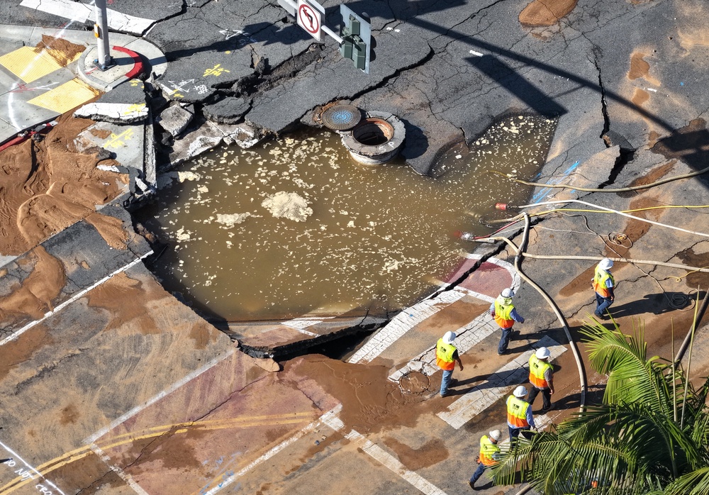 The sinkhole, located at the convergence of Sunset and Holloway Drive, contained about 195,000 gallons of water, officials said. (Getty Images)