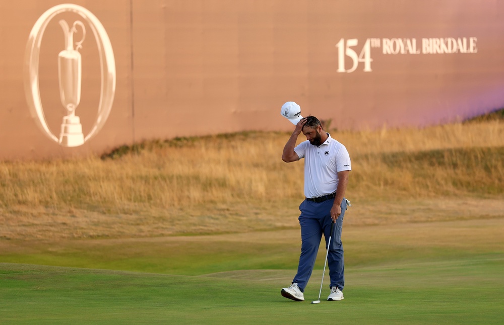 A frustrated Jon Rahm (Getty)