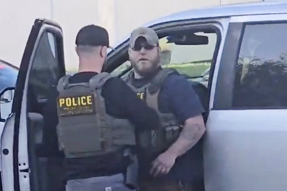 ICE agent David Brouillette, who shot and killed a Colombian immigrant during a traffic stop in Maine, has a violent past, according to his ex-wives (Portland Herald)