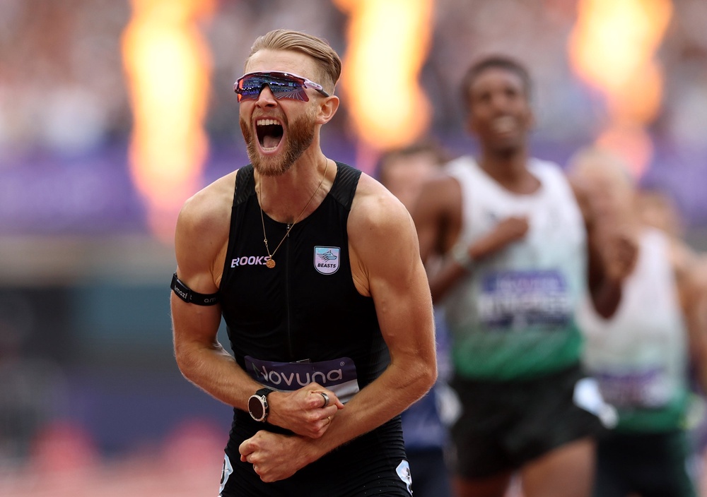 Josh Kerr of Team Great Britain celebrates after winning and setting a new world record (Getty)