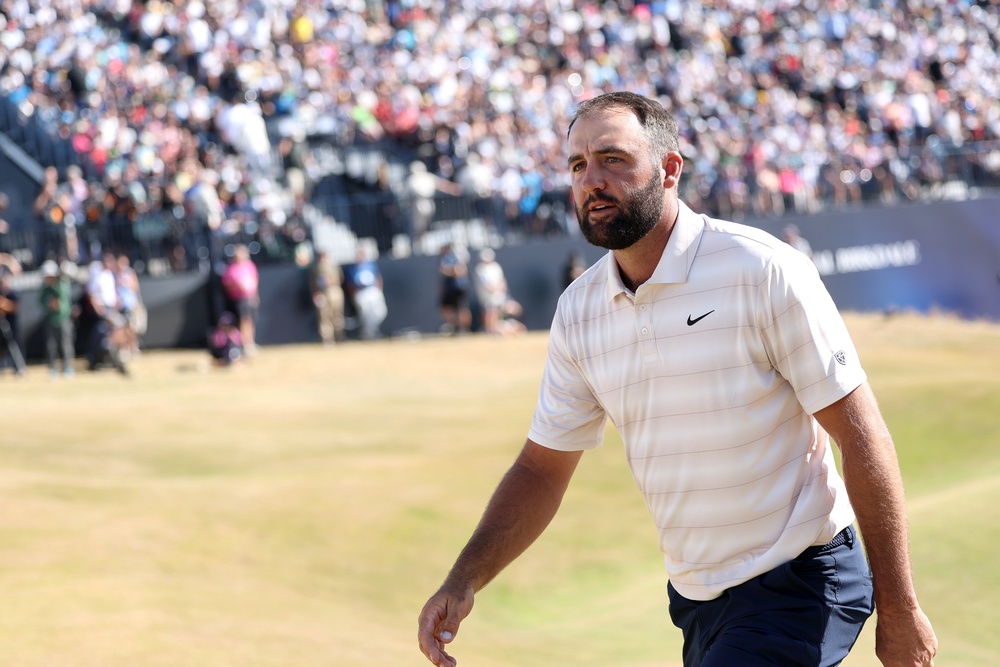 Scottie Scheffler of the United States walks on the 18th green (Getty)