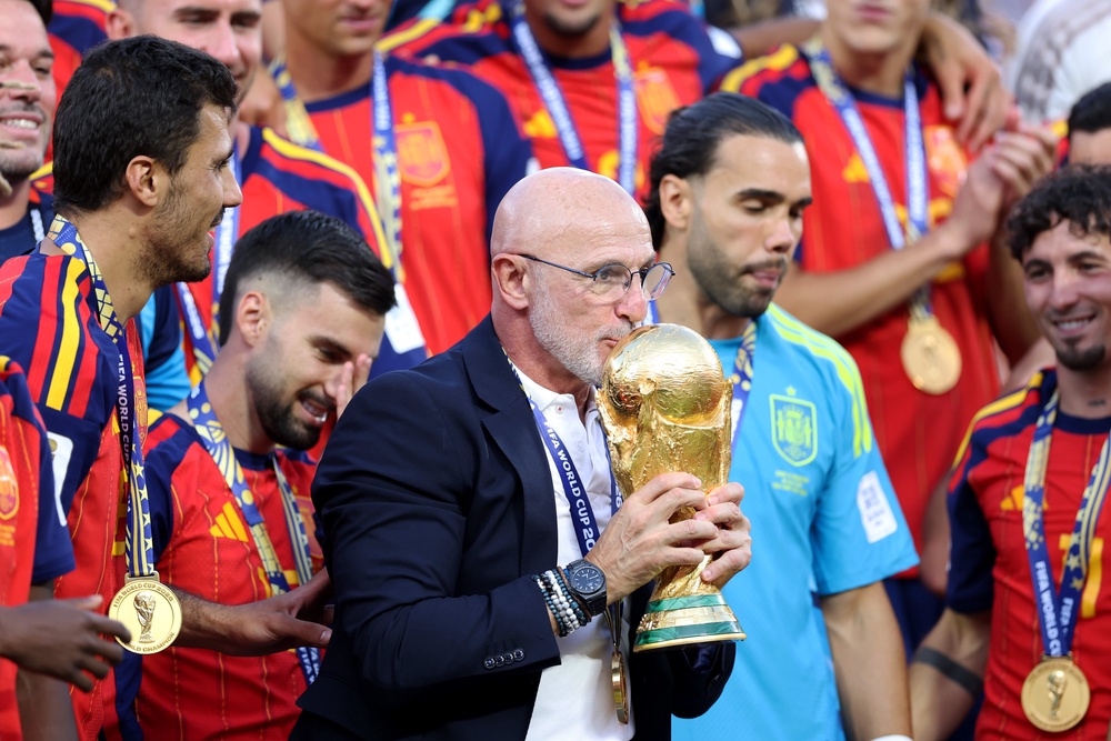 Luis De La Fuente celebrates winning the World Cup (Getty)