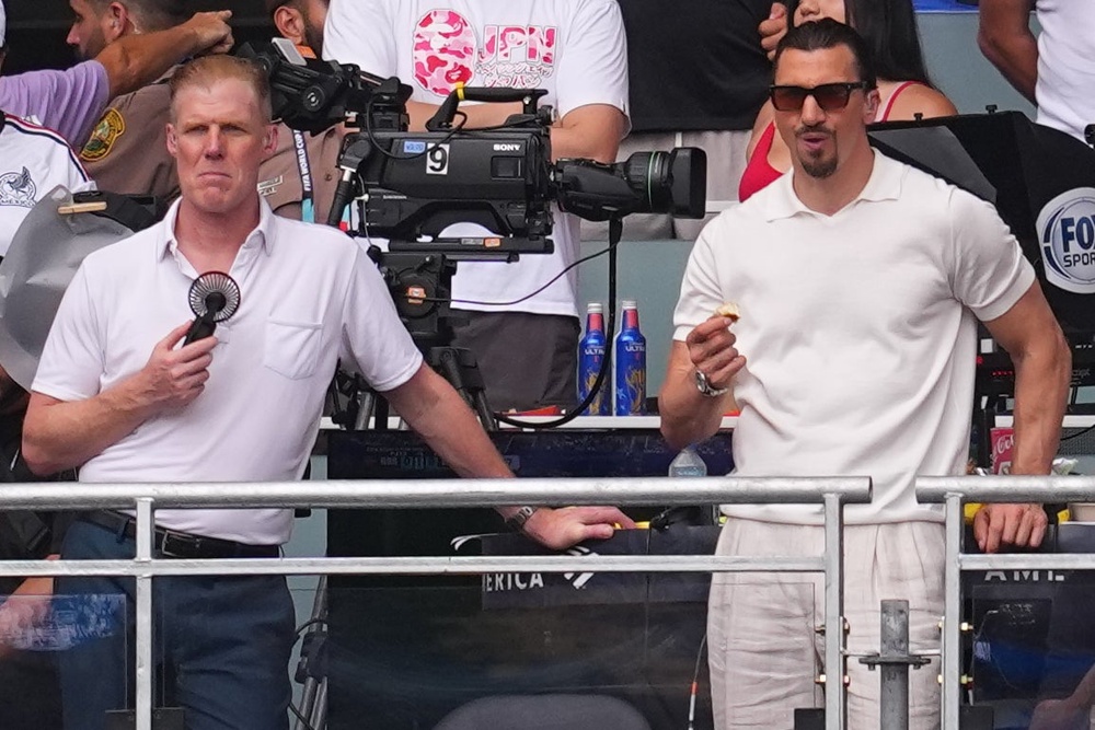 Analysts Alexi Lalas, left, and Zlatan Ibrahimovic during the World Cup (AP)