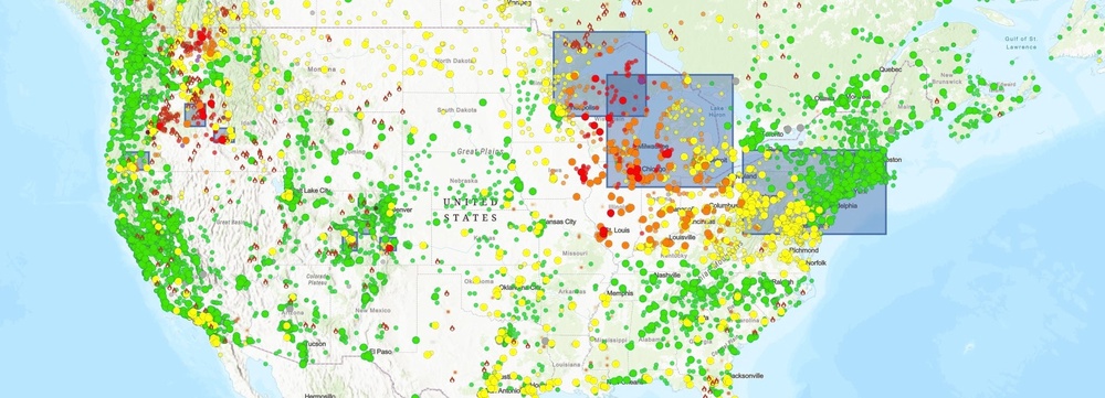 This government map shows areas impacted by fires and smoke across the U.S. Fires are seen in little icons across the U.S., with good air quality represented in green dots, moderate in yellow, unhealthy for sensitive groups in orange and unhealthy for everyone in red (AirNow.gov)