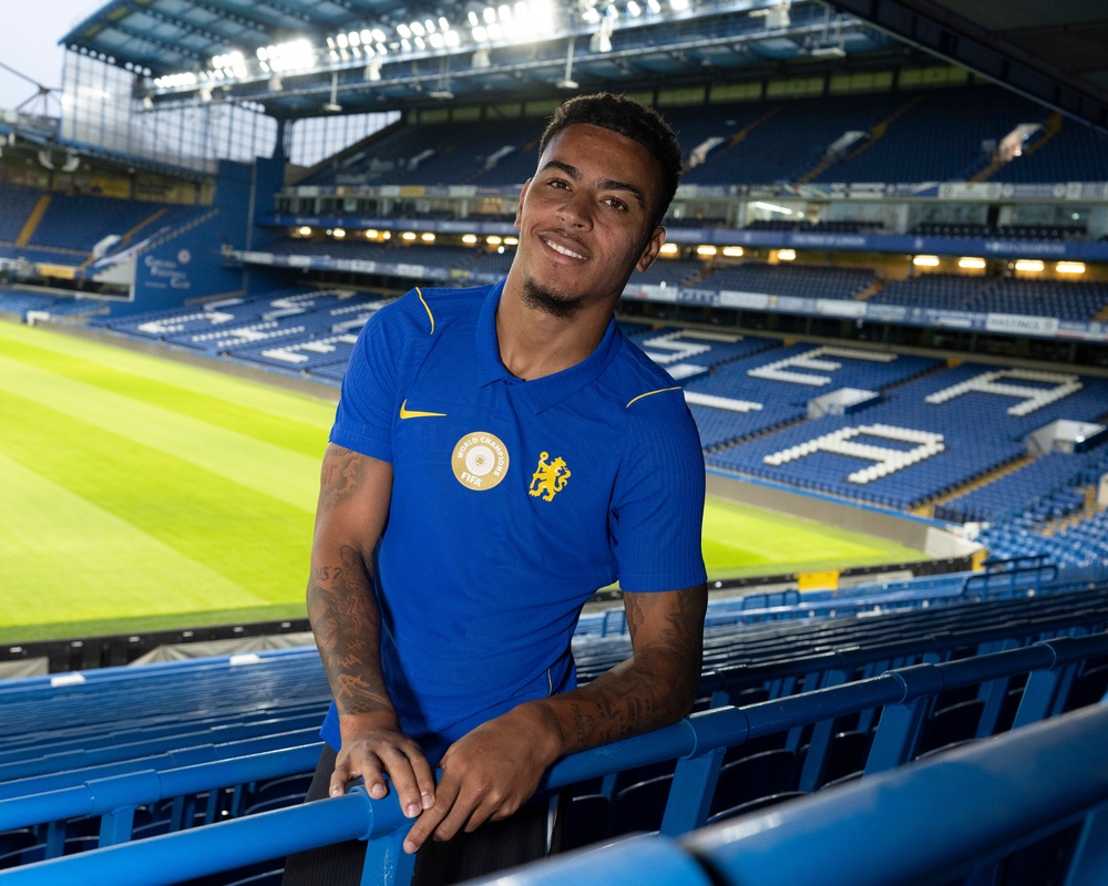 Image from: Transfer news LIVE: Arsenal step up Guimaraes pursuit, Liverpool turn attention to Akliouche, Chelsea agree Garnacho exit