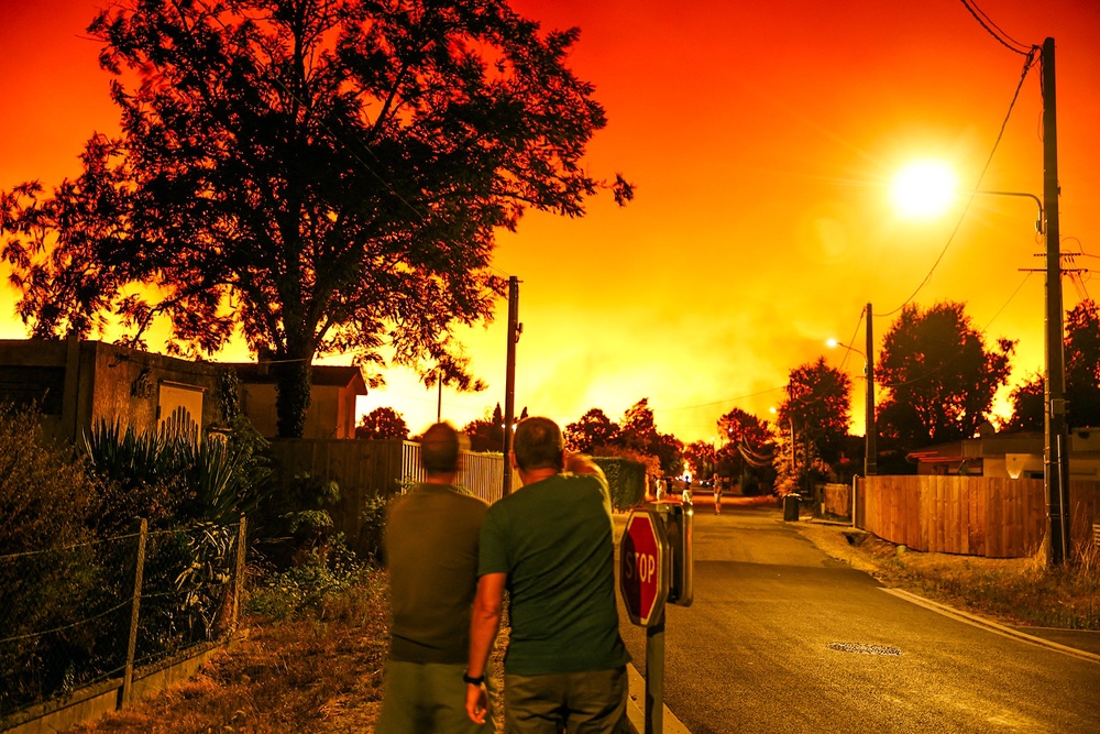Le Porge, southwestern France, where a fast-moving blaze has burned 900 hectares north of Arcachon Bay (AFP/Getty)