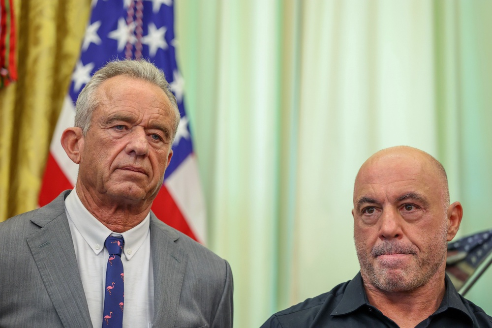 Secretary Kennedy (left) and podcaster Joe Rogan (right) have both promoted the use of peptide injectables in treating injuries. On Rogan’s podcast recently, Kennedy blamed the US for creating a ‘black market’ for the drugs by removing them as safe and effective (Getty)