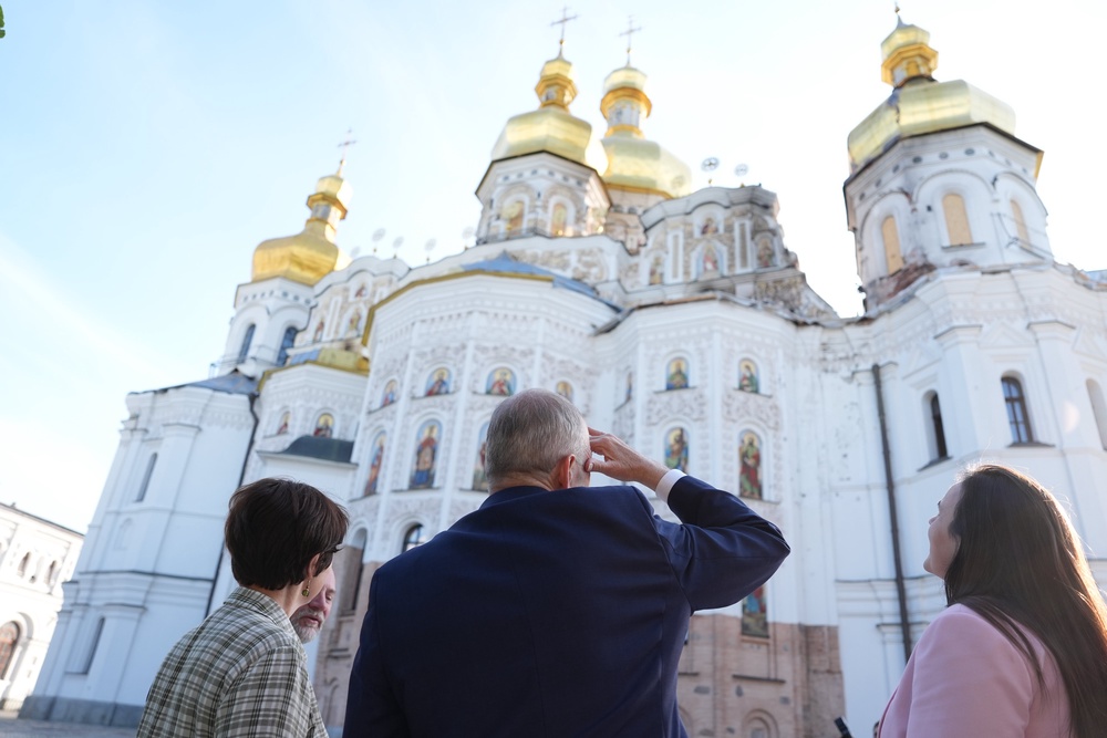 Taoiseach Micheál Martin, deputy prime minister of Ukraine Tetyana Berezhna, guide Yulia Vizir and Maksym Ostapenko, at the Dormition Cathedral (Niall Carson/PA) (PA Wire)