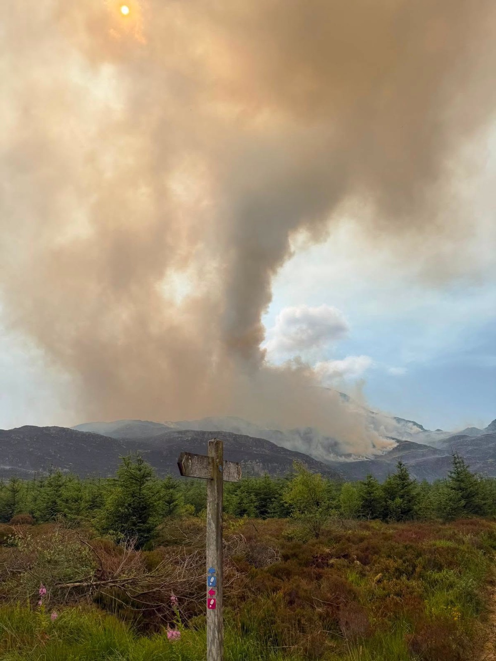 Natural Resources Wales (Nrw) said the aircraft will support the fire service as it continues to tackle the blaze in the Rhinogydd mountains (MAWW Fire and Rescue)