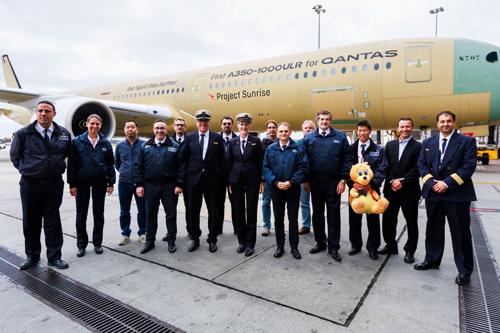 The test flight crew at Toulouse (Qantas)
