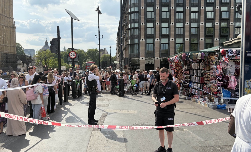 Emergency services taped off parts of Westminster Bridge (David Lynch/PA) (PA Wire)