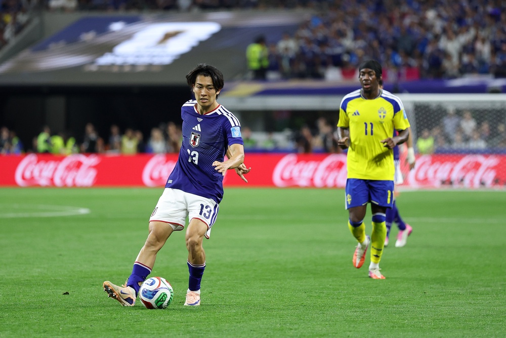 Keito Nakamura of Japan controls the ball vs Sweden (Getty)