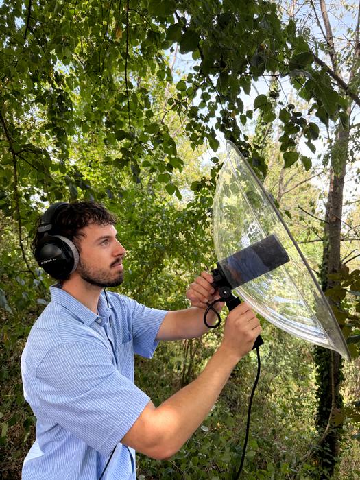Quentin Bacquelé, first author of the paper, recording Eurasian wren (Floriane Fournier, ENES Bioacoustics Research Lab)