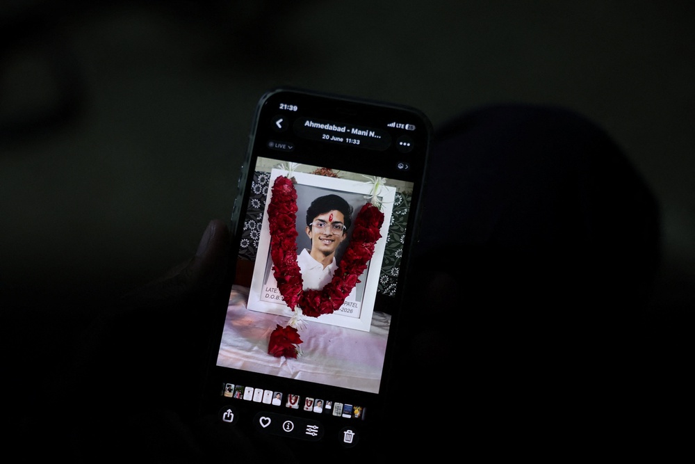  (Reuters)