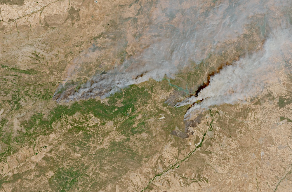 Image from: Europe wildfires latest: One dead as ‘apocalyptic’ blazes in Spain and France force 280,000 to be evacuated