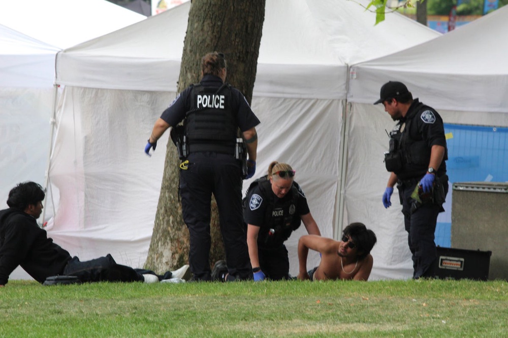 Image from: Seattle shooting latest: Police hunt for second suspect after three killed at popular food festival