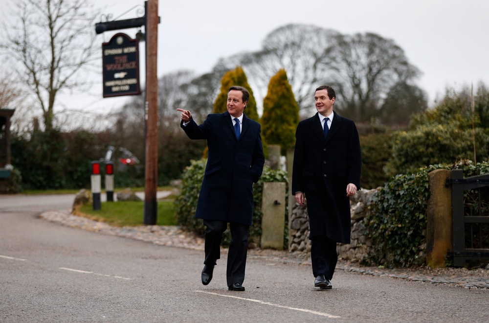 David Cameron and George Osbourne visit the 'Emmerdale' set in 2015 (Getty)