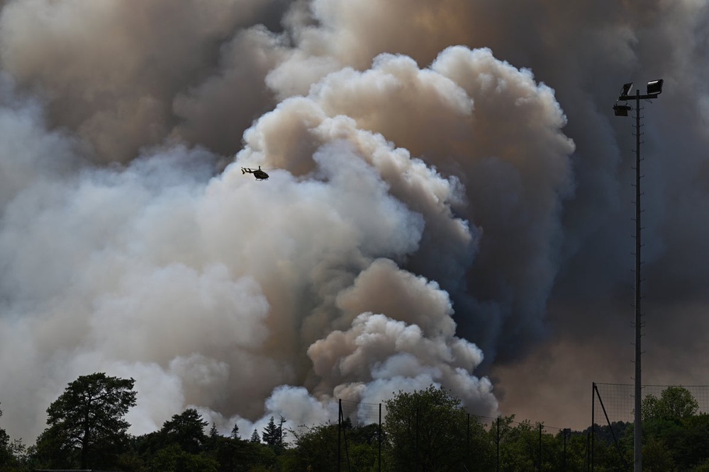 Image from: Europe wildfires latest: French evacuation may be largest peacetime exodus as new heatwave hits Bordeaux