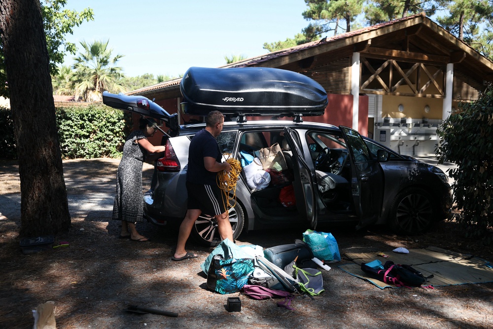 Evacuation orders have now been issued to holidaymakers across south-west France (AFP/Getty)