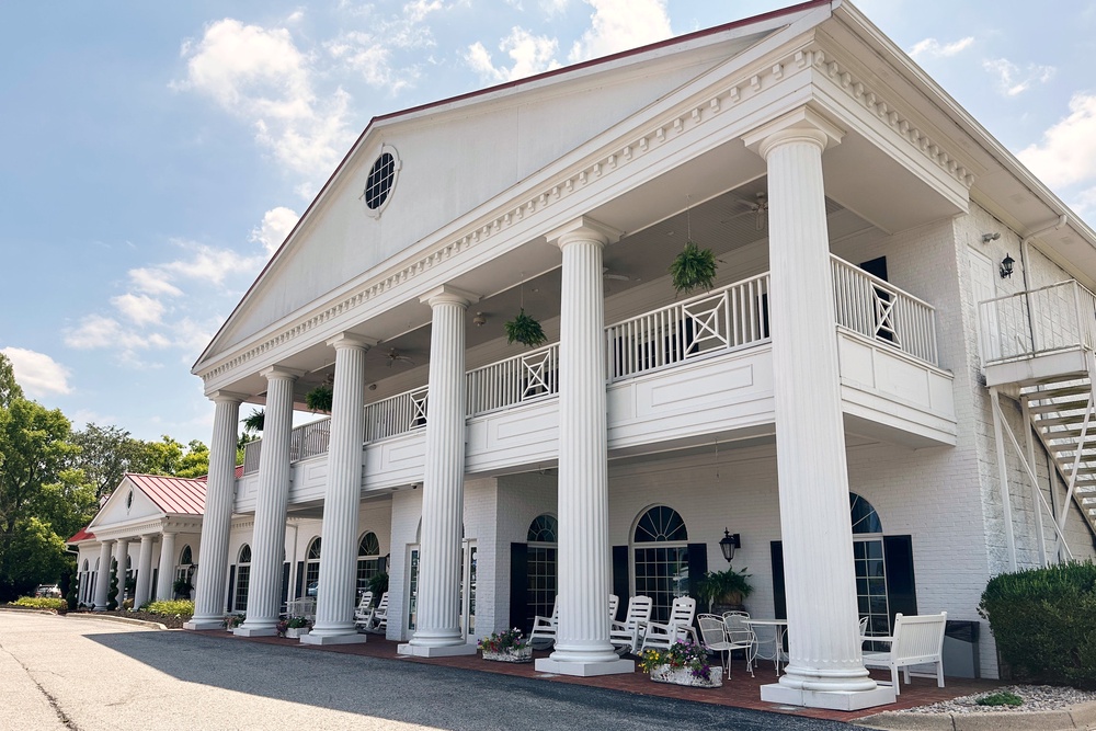 He sold the property, which included his home and the Claudia Sanders Dinner House, in 1974 to Tommy and Cherry Settle, who have run the restaurant since then (AP Photo/Dylan Lovan)
