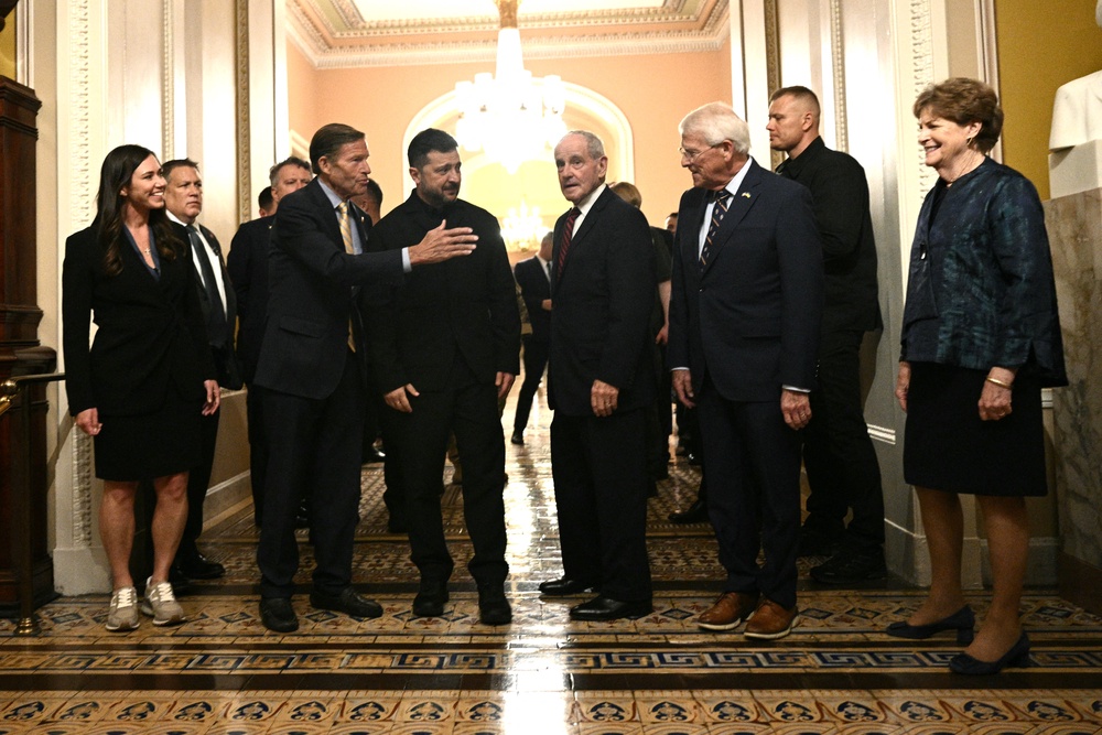 Zelensky met with congress on Tuesday to discuss further sanctions on Russian oil (AFP/Getty)