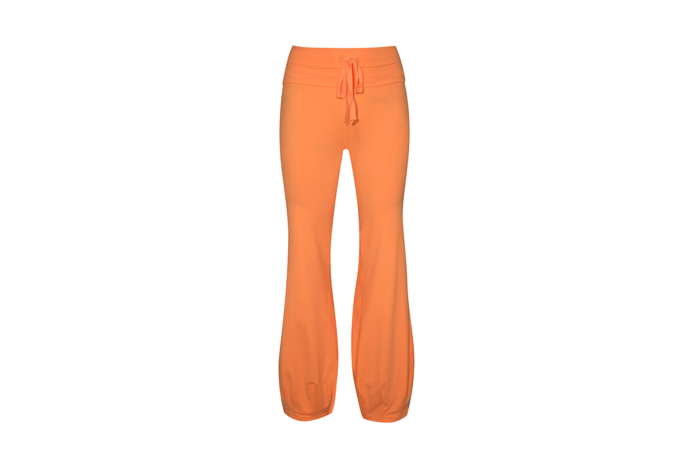 Image from: 10 best yoga pants and leggings to support you as you stretch, tried and tested
