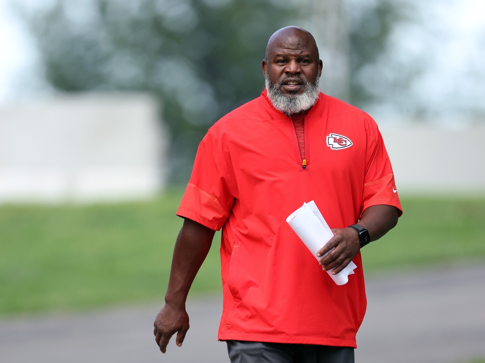 Eric Bieniemy remained away from the Chiefs on Thursday (Getty)