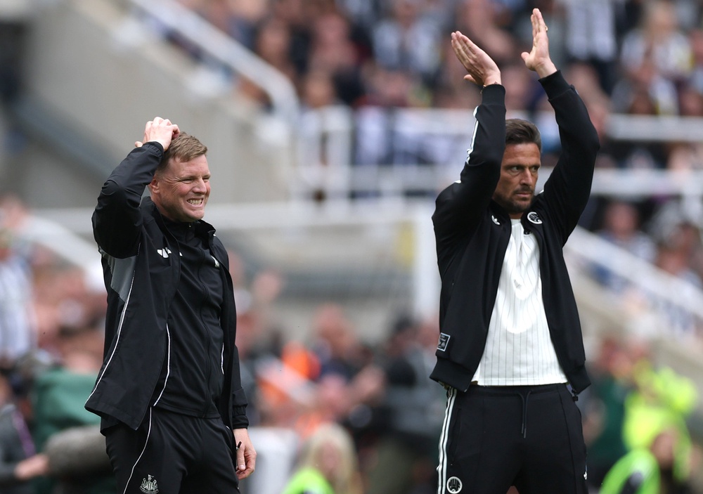 Howe with assistant coach Jason Tindall (Getty)