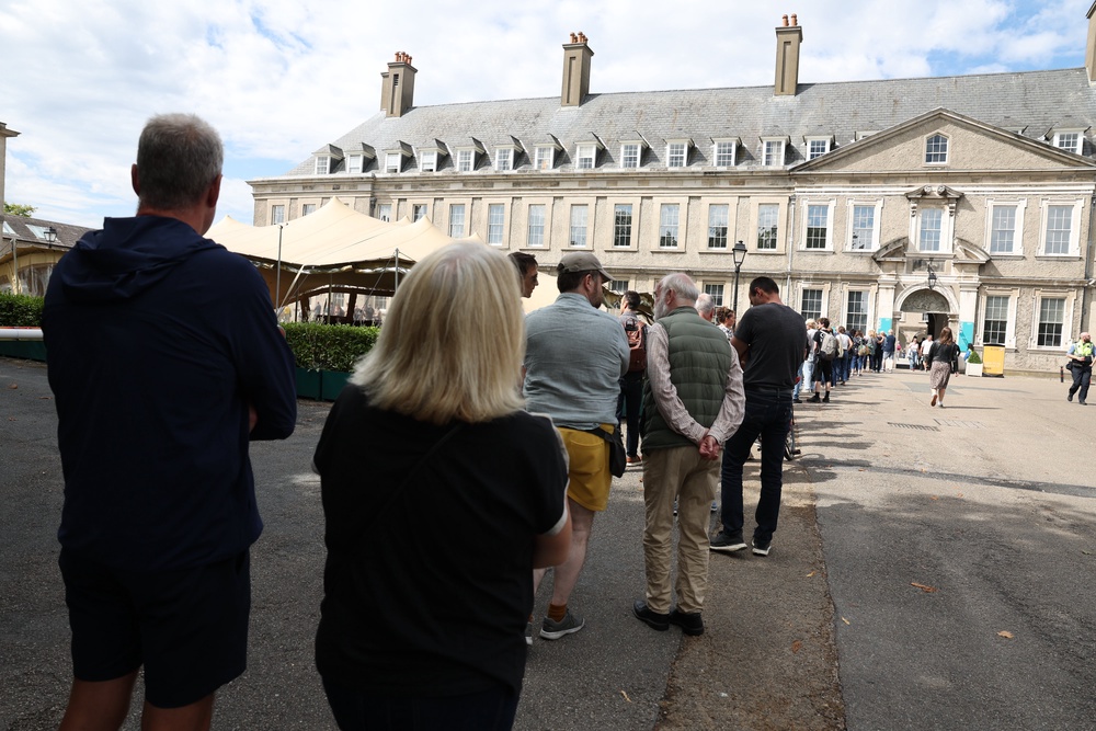 People queueing at the Irish Museum of Modern Art in Dublin (Damien Eagers/PA) (PA Wire)
