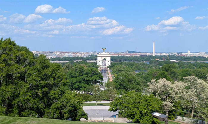 The 250-foot arch would tower over much of Washington, nearly double the height limit for most buildings in the capital (National Park Service)