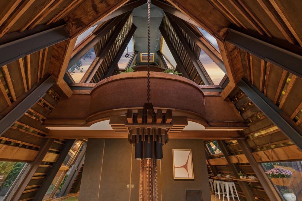 Brooks' daughter, Carrie, said the concept of Lumiere House came to her father ‘over a long period of experimenting with natural shapes and light’ (Open Homes Photography)