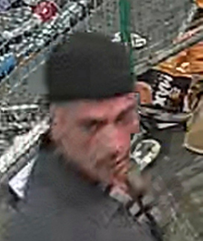 Image H - Police responded to reports of an assault at the Kings Head, Upper Street (Metropolitan Police)